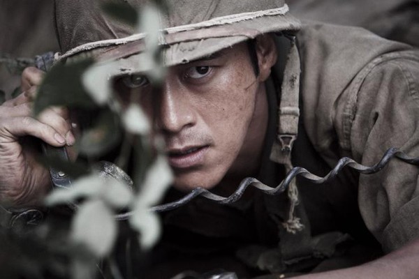 Còn hàng chục quân nhân bụi bặm của màn ảnh Hàn “hơn đứt” Song Joong Ki - Ảnh 7.