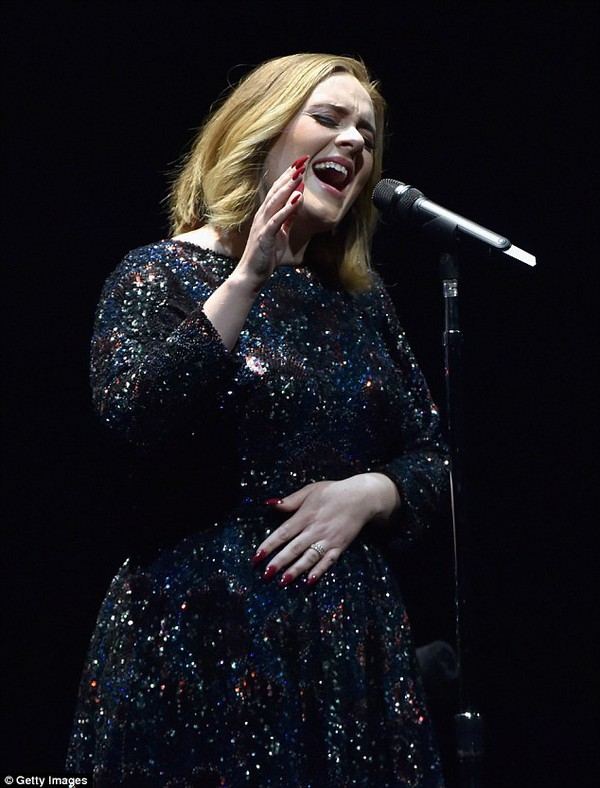 Tin buồn cho các fan: Adele có thể sẽ ở ẩn tận 5 năm bắt đầu từ 2017 - Ảnh 1.