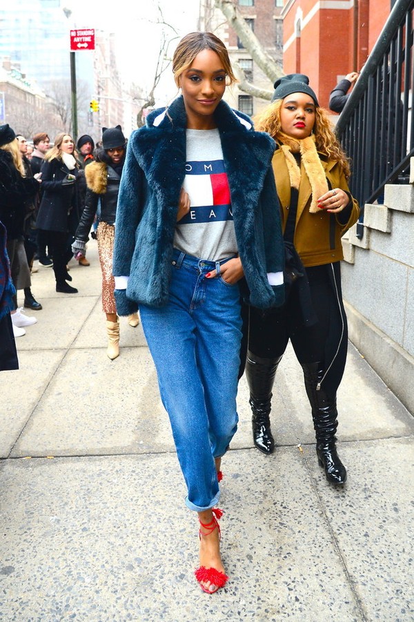 Street style off duty đẹp khó quên của các người mẫu tại NYFW - Ảnh 10.