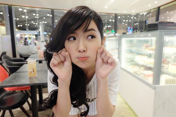 Hotgirl mới nổi Th&aacute;i Lan sở hữu khu&ocirc;n mặt kh&ocirc;ng thua g&igrave; b&uacute;p b&ecirc; - Ảnh 15.