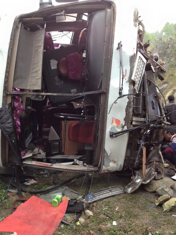 Xe chở du khách Trung Quốc gây tai nạn ở Sa Pa, 1 người tử vong - Ảnh 3.