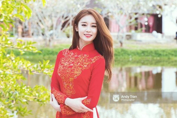 Mê mẩn với vẻ đẹp của 2 mỹ nhân T-ara trong tà áo dài Việt Nam - Ảnh 8.