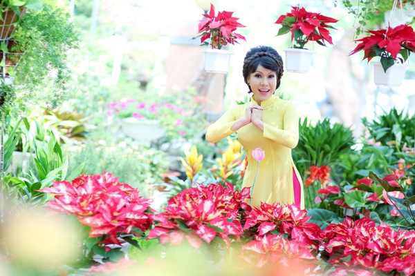 Việt Hương: Chương tr&igrave;nh h&agrave;i hiện nay nhiều nhưng vẫn chất! - Ảnh 2.