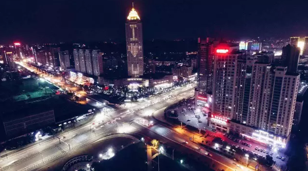 Cụ &ocirc;ng 84 tuổi bao trọn t&ograve;a nh&agrave; để tỏ t&igrave;nh với người vợ 83 tuổi - Ảnh 6.