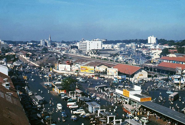 Có một Sài Gòn từng thanh lịch, duyên dáng và sành điệu như thế này ở những năm 60! - Ảnh 4.