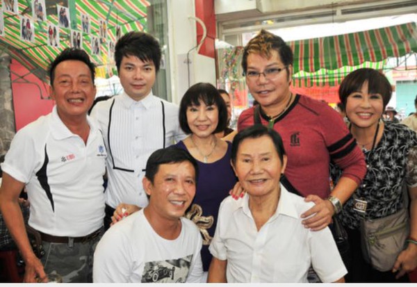 Đ&agrave;m Vĩnh Hưng thương tiếc trước sự ra đi của một trong tứ qu&aacute;i bầu show nổi tiếng S&agrave;i G&ograve;n - Ảnh 8.