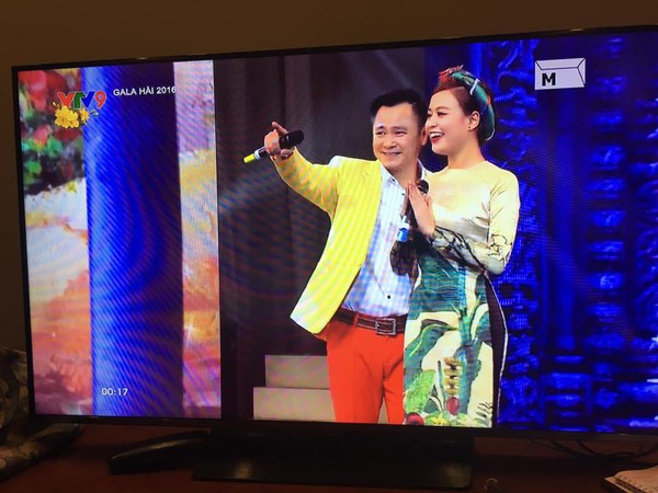 Ho&agrave;ng Th&ugrave;y Linh hạnh ph&uacute;c khi h&aacute;t tr&ecirc;n s&oacute;ng VTV trong ng&agrave;y m&ugrave;ng 1 Tết - Ảnh 8.