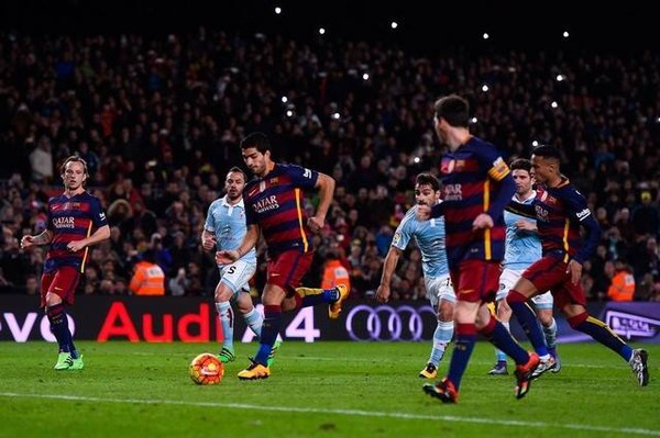 Barcelona c&agrave;n qu&eacute;t giải Oscar b&oacute;ng đ&aacute; - Ảnh 7.