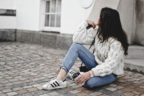 C&aacute;c bạn trẻ thế giới với street style đẹp m&ograve;n con mắt - Ảnh 13.