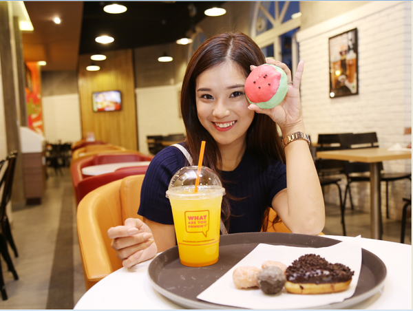 C&ugrave;ng Ho&agrave;ng Yến chibi kh&aacute;m ph&aacute; địa điểm chụp selfie cực đẹp tại H&agrave; Nội - Ảnh 13.