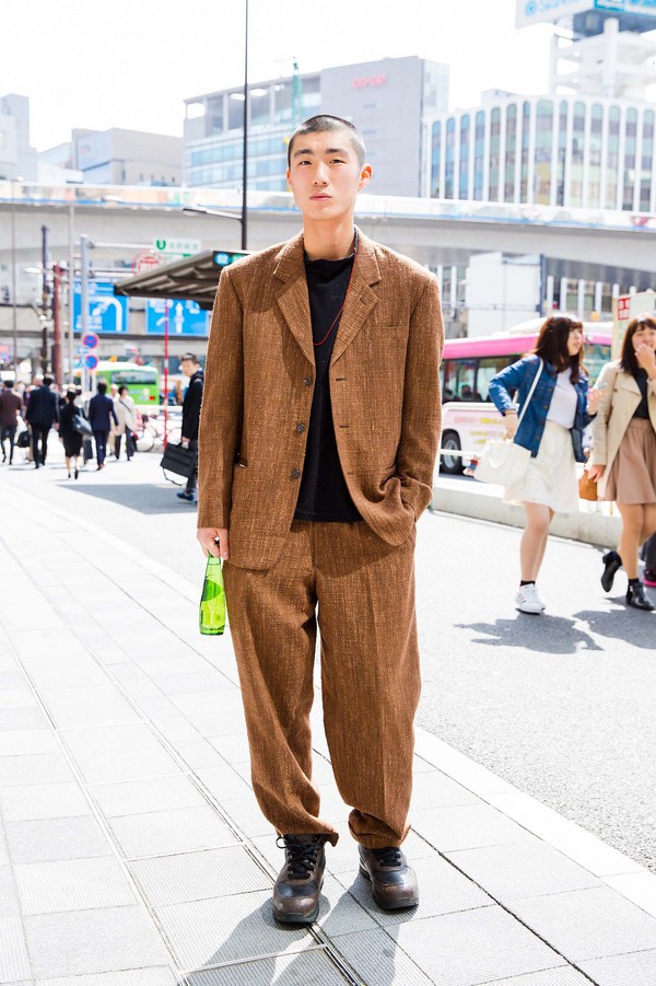 Street style Tuần lễ thời trang Tokyo: Con gái càng quái, con trai càng cool - Ảnh 13.