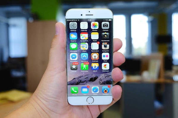 Muốn tiếp tục l&agrave; vua, iPhone 7 cần cải tiến những thứ sau - Ảnh 1.