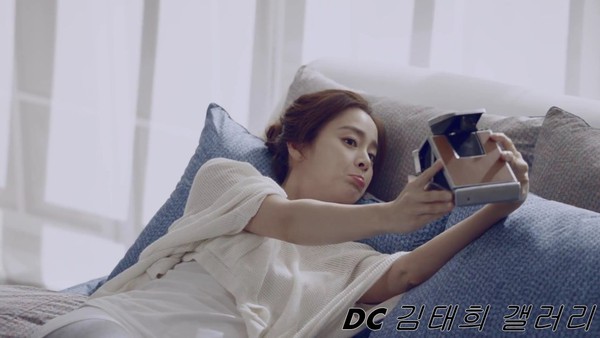 Tiếp tục ngất ng&acirc;y trước h&igrave;nh ảnh đẹp như nữ thần của Kim Tae Hee - Ảnh 5.