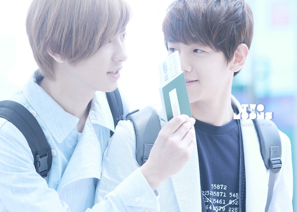 Bức ảnh đạt kỉ lục 1 triệu like của Chanyeol (EXO) l&agrave; chụp c&ugrave;ng Baekhyun - Ảnh 12.