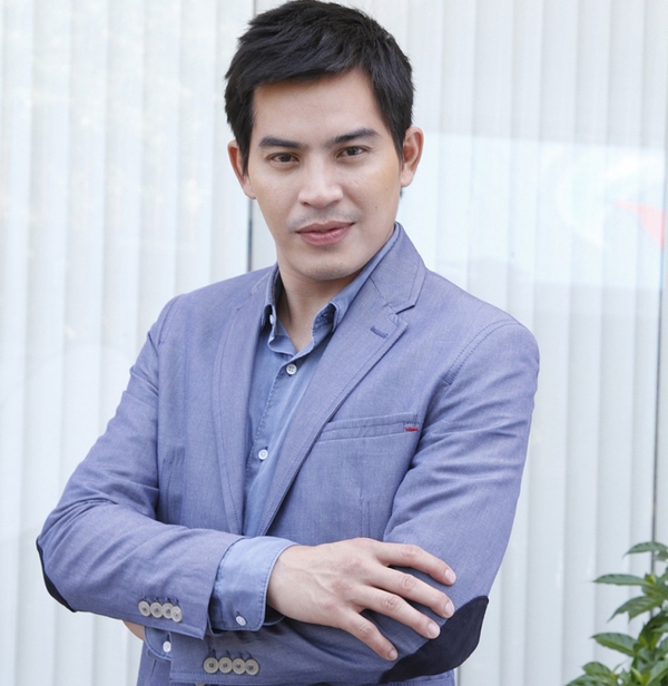 T&agrave;i tử Th&aacute;i Lan cắt bỏ b&agrave;n ch&acirc;n v&igrave; sốt xuất huyết đ&atilde; qua đời - Ảnh 1.