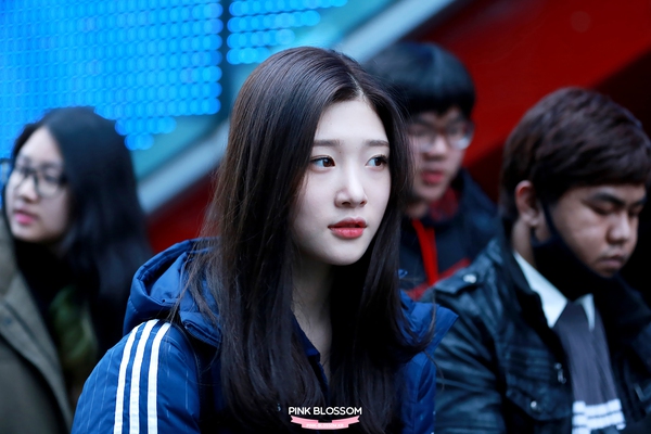 Th&ecirc;m nữ thần tương lai được khai quật: Th&iacute; sinh tr&ocirc;ng giống Suzy - Ảnh 17.