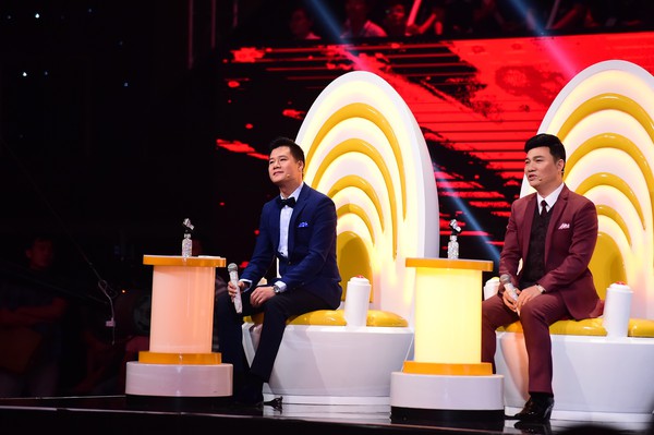 2016: Năm chiến nhau của c&aacute;c Huấn luyện vi&ecirc;n TV Show - Ảnh 3.