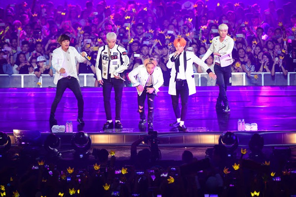 Vẽ đường cho các VIP chưa có cơ hội đi Seoul xem show diễn vòng quanh thế giới của Big Bang - Ảnh 1.