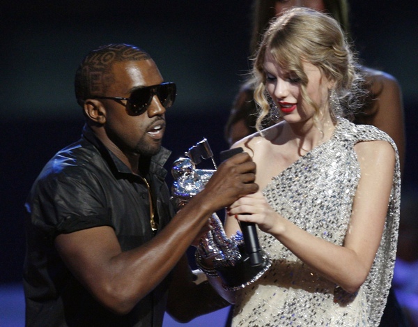 Kanye West đăng cả tràng tweet chối việc rap chửi Taylor Swift - Ảnh 3.