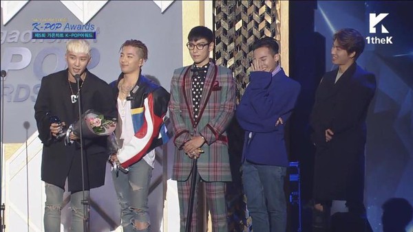 Sau scandal bị fan Big Bang chơi xấu, EXO gi&agrave;nh chiến thắng - Ảnh 2.