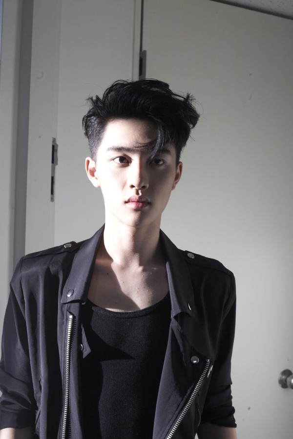 Thời kỳ tỏa s&aacute;ng của từng th&agrave;nh vi&ecirc;n EXO qua c&aacute;c ca kh&uacute;c - Ảnh 2.