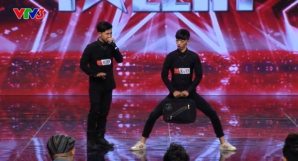 Cười đi&ecirc;n đảo với cặp đ&ocirc;i C&ugrave;i Bắp của Got Talent - Ảnh 2.