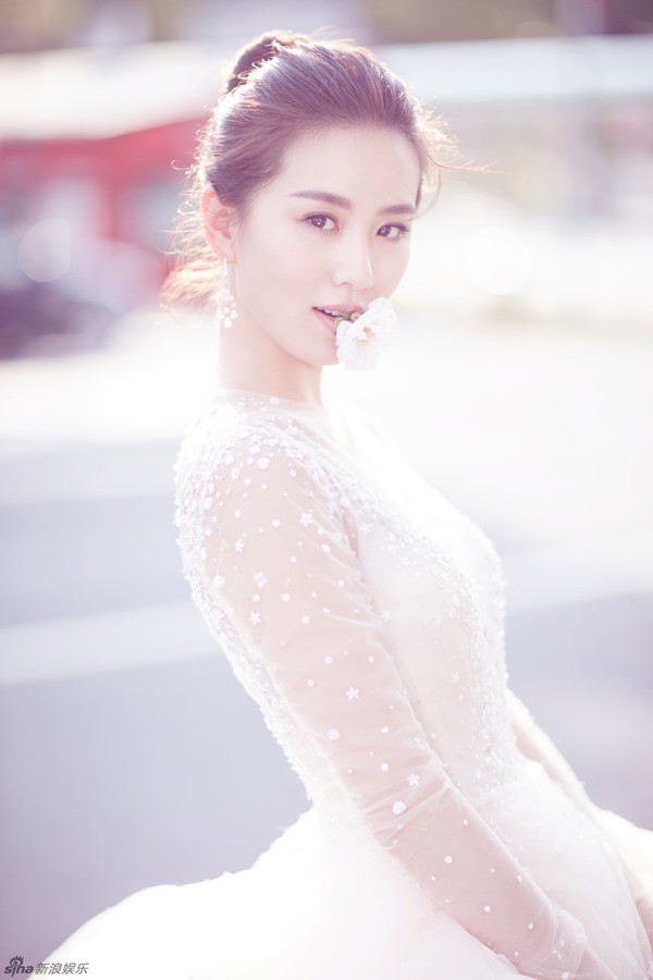 Ngắm loạt ảnh &ldquo;c&agrave;ng ngắm c&agrave;ng say&rdquo; của Lưu Thi Thi trước ng&agrave;y về nh&agrave; chồng - Ảnh 19.