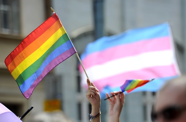 Mỹ: Bùng nổ làn sóng phản đối dữ dội trước luật kỳ thị LGBT mới thông qua - Ảnh 1.