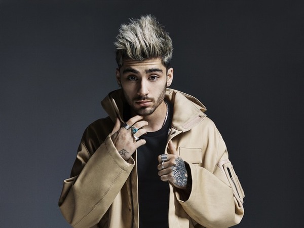 Rời One Direction, Zayn Malik quật ngã liên tiếp hai BXH hàng đầu Billboard - Ảnh 1.