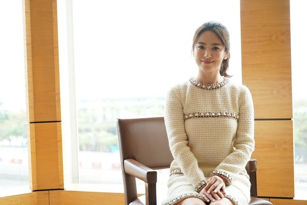 Song Hye Kyo - Song Joong Ki đẹp lung linh như đôi tình nhân ở Hồng Kông - Ảnh 13.
