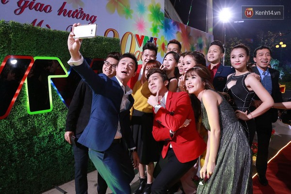 Thu Minh, T&oacute;c Ti&ecirc;n bắt tay nhau quậy tưng bừng ng&agrave;y sinh nhật 20 năm của VTV - Ảnh 15.