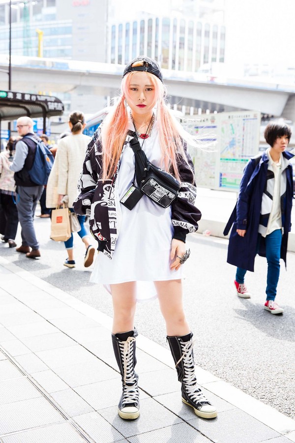 Street style Tuần lễ thời trang Tokyo: Con gái càng quái, con trai càng cool - Ảnh 11.