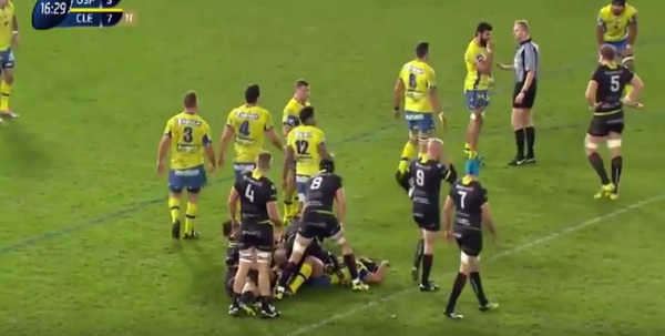 Cầu thủ rugby được tha bổng d&ugrave; lao v&agrave;o tấn c&ocirc;ng trọng t&agrave;i - Ảnh 4.