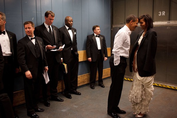 Những bức ảnh cho thấy cuộc hôn nhân của Obama là mối nhân duyên trời định - Ảnh 2.