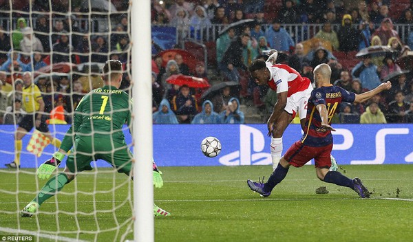 Messi và Suarez lập siêu phẩm, Barcelona nhấn chìm Arsenal - Ảnh 3.