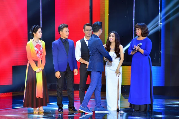 Thần tượng Bolero: Team Quang Dũng chính thức lộ diện 5 thí sinh vào liveshow - Ảnh 14.