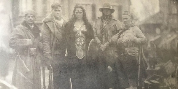Sau Batman v Superman, c&ugrave;ng điểm mặt d&agrave;n si&ecirc;u phẩm sắp ra mắt thuộc Vũ trụ điện ảnh DC - Ảnh 6.