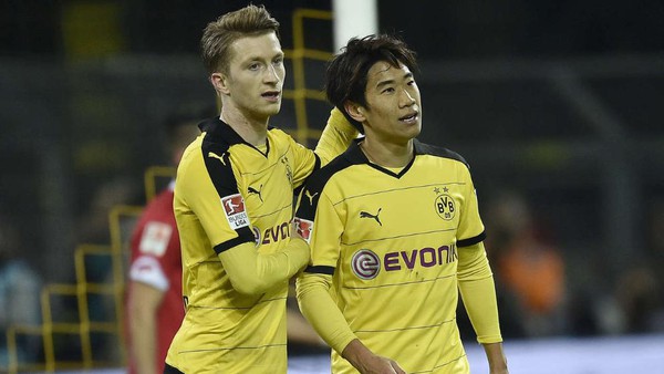 Sốc: CĐV Dortmund đột tử ngay tr&ecirc;n kh&aacute;n đ&agrave;i - Ảnh 3.