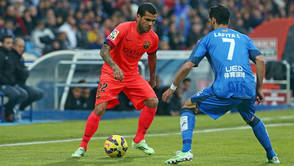 Sao Barcelona g&acirc;y sốc khi v&iacute; b&oacute;ng đ&aacute; với giới mại d&acirc;m - Ảnh 2.