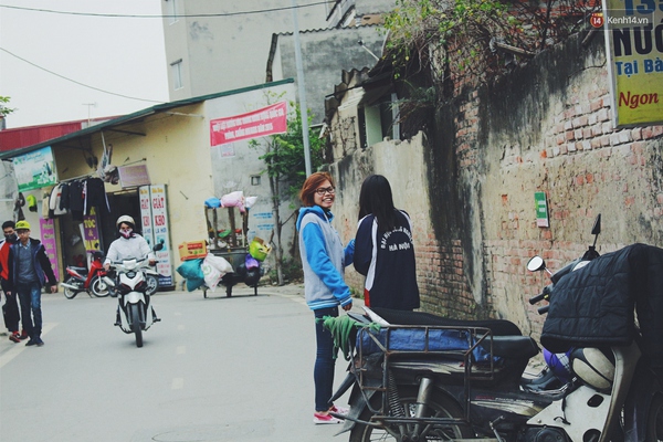 Sinh vi&ecirc;n H&agrave; Nội h&aacute;o hức trở lại trường sau kỳ nghỉ Tết Nguy&ecirc;n đ&aacute;n - Ảnh 3.