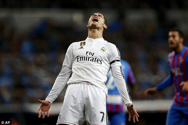 Ronaldo chỉ c&oacute; 4 người bạn ở Real Madrid - Ảnh 2.