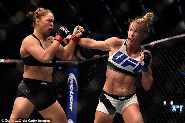 Ronda Rousey lên sóng trở lại sau trận thua tủi hổ trước Holly Holm - Ảnh 4.