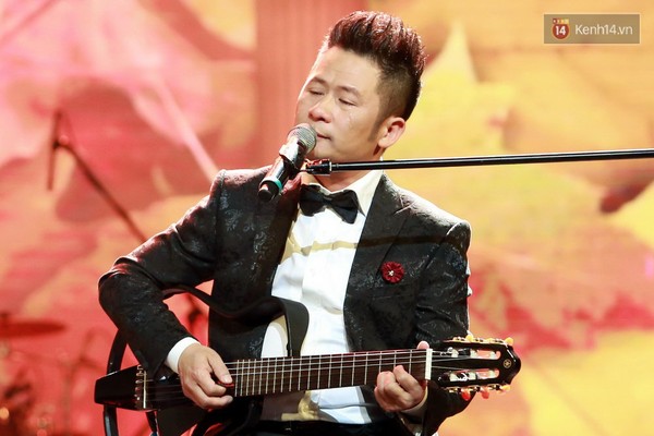 Bằng Kiều rơi nước mắt khi hát ca khúc của cố nhạc sĩ Lương Minh - Ảnh 2.