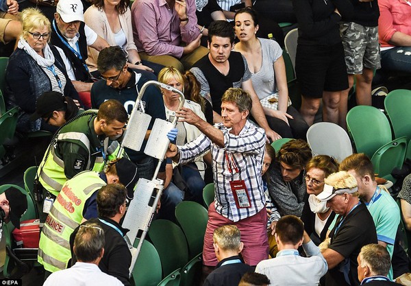 Bố vợ Andy Murray đột quỵ tại Australian Open - Ảnh 3.