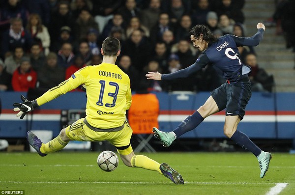 Song sát Ibrahimovic-Cavani nổ súng, PSG khuất phục Chelsea - Ảnh 3.