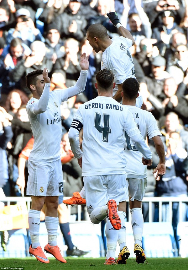 Ronaldo ghi 4 bàn, Real Madrid hủy diệt Celta Vigo - Ảnh 2.