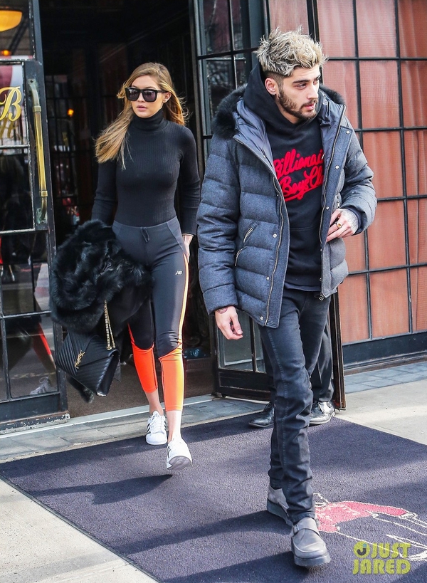 Street style thay đổi của Gigi Hadid qua mỗi đời bạn trai hot boy - Ảnh 13.