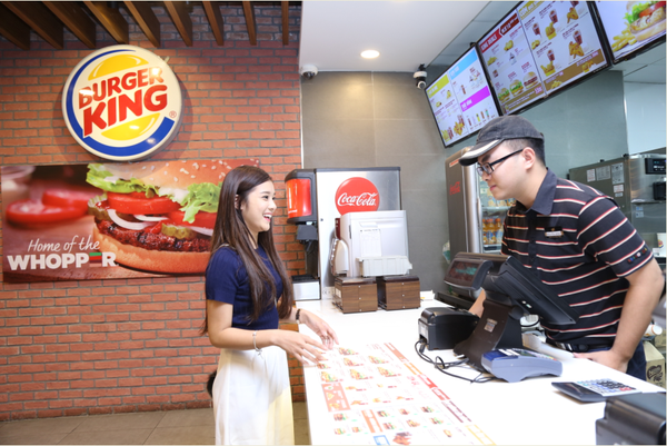 C&ugrave;ng Ho&agrave;ng Yến chibi kh&aacute;m ph&aacute; địa điểm chụp selfie cực đẹp tại H&agrave; Nội - Ảnh 4.