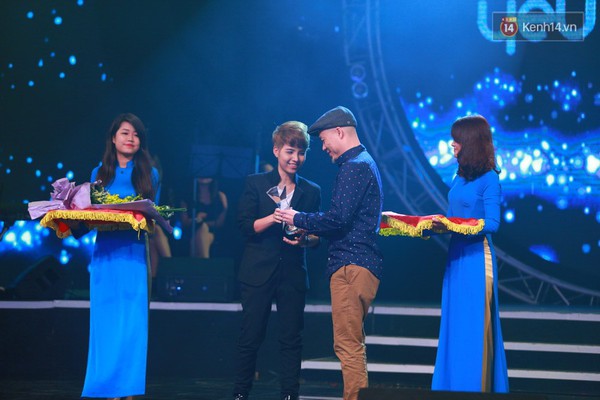 Hoài Lâm giành giải thưởng 500 triệu đồng của Bài hát yêu thích 2015 - Ảnh 4.