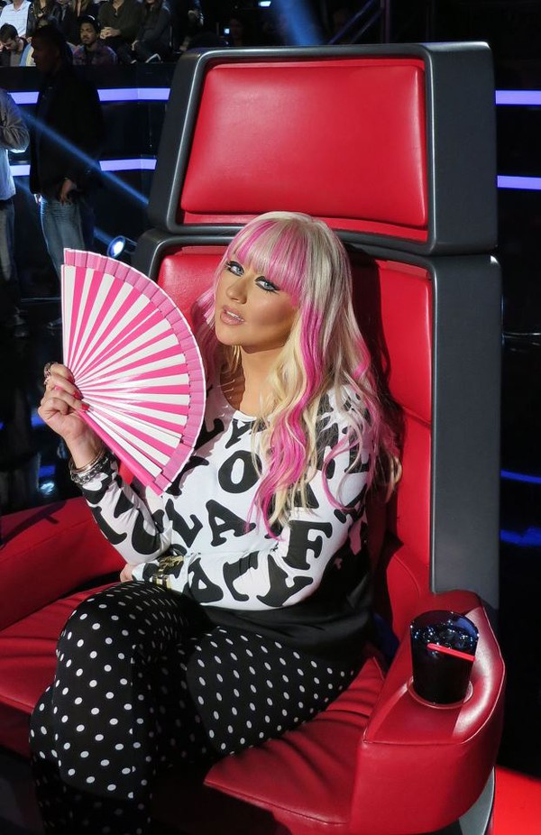 Christina Aguilera - Nữ hoàng biến hóa của The Voice Mỹ - Ảnh 31.